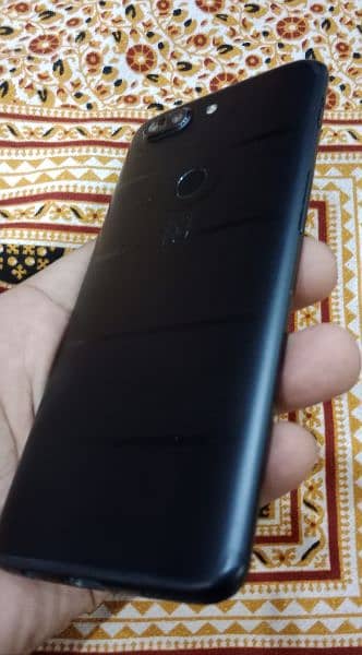 OnePlus 5T 8/128gb 2