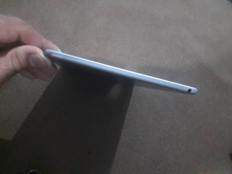 ipad 6th Genration Memmory 128GB 3