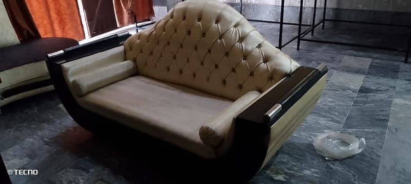 2 seater sofa and 2 chairs for sale 1