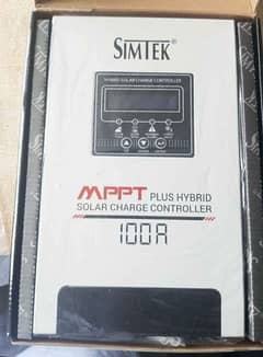 Simtik 100 Amp Charge Controller for Sale - Only 1 Month Used