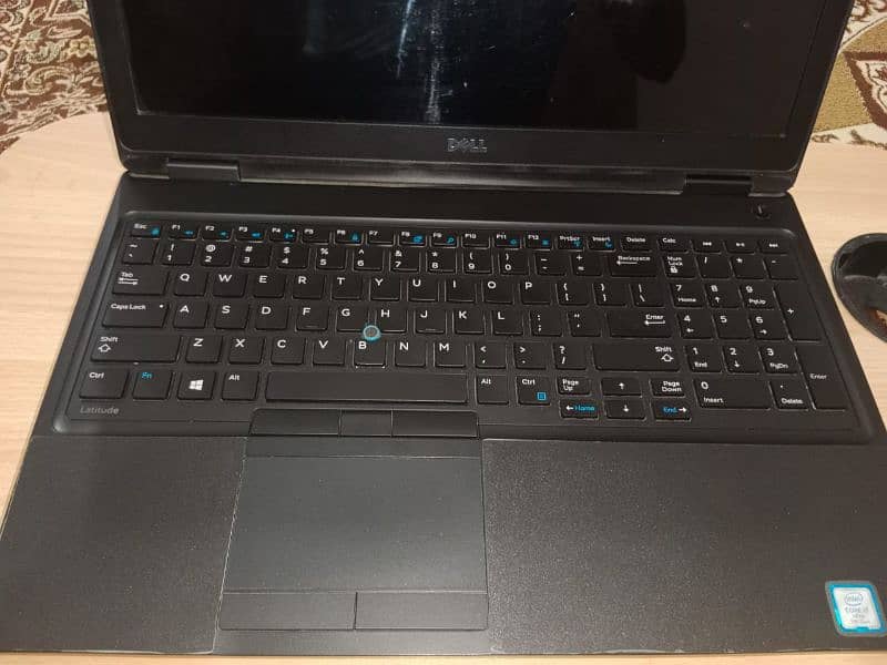 Dell Latitude, Core I7, 7th Gen. with graphics card. 4