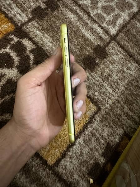 Iphone 11 128gb pta approved 4