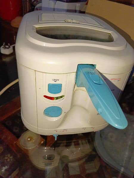 Deluxe Deep Fryer 2