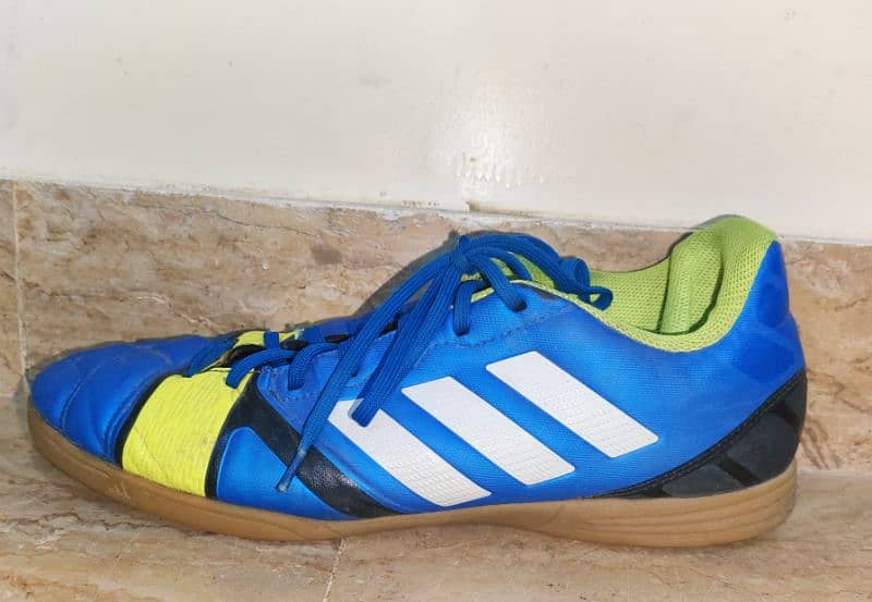 ORIGINAL ADIDAS FOOTBALL SHOES 1