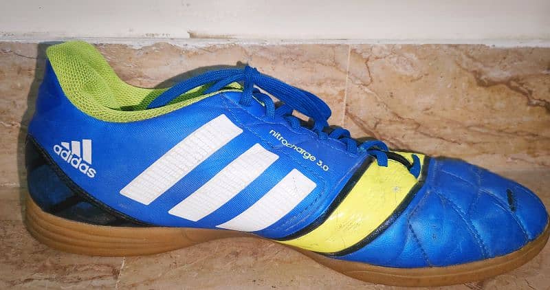 ORIGINAL ADIDAS FOOTBALL SHOES 2