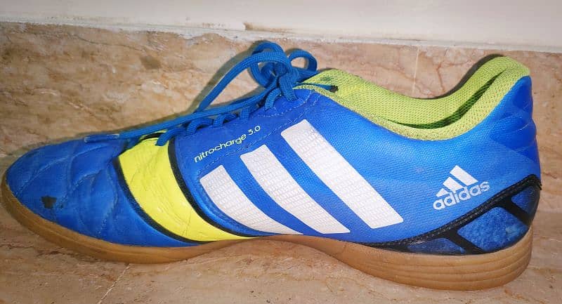 ORIGINAL ADIDAS FOOTBALL SHOES 4