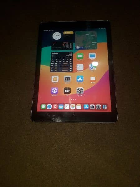 Apple ipad 6th Genration 128 GB Memmory 4