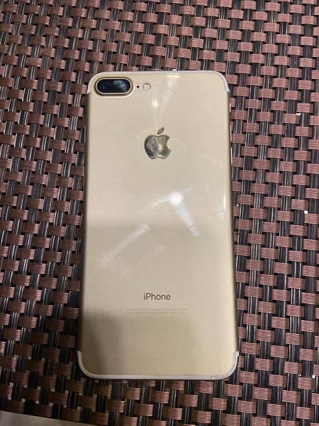 Iphone 7plus gold 32 GB sim working 4