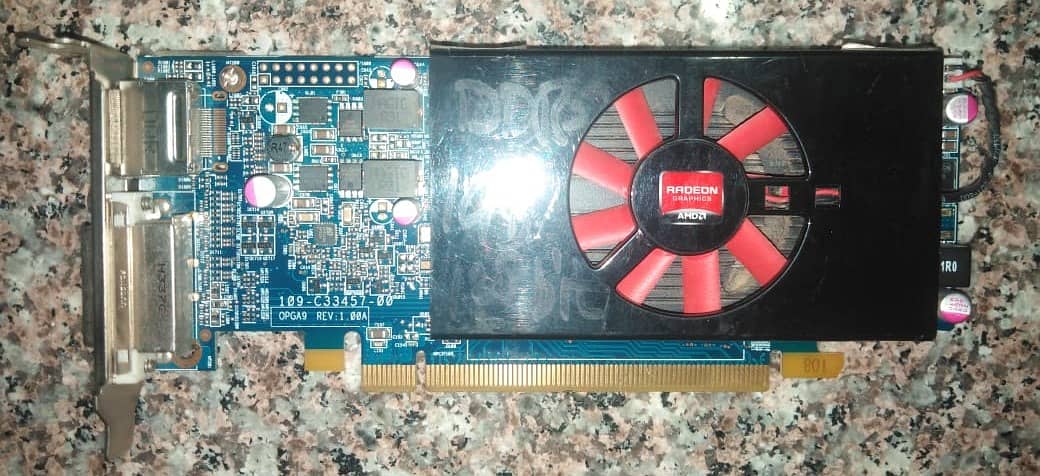 AMD Radeon HD 7570 1Gb 128 Bit GDDR5 4