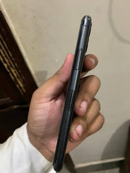 Iphone 11 pro 256 GB PTA 2