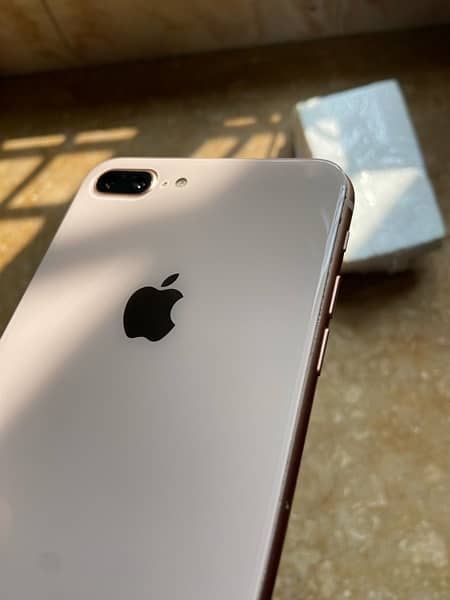 iphone 8 plus / 64 gb 2