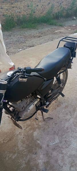 Suzuki Gs 150SE 1