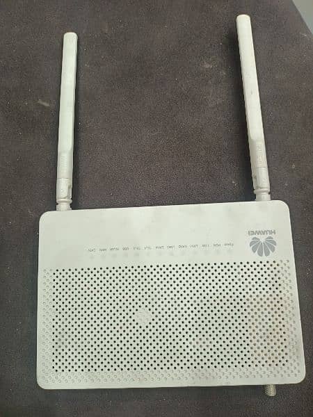 Huawei EchoLife Gpon EG8247H5 1