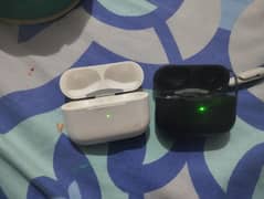 Airpods case 0