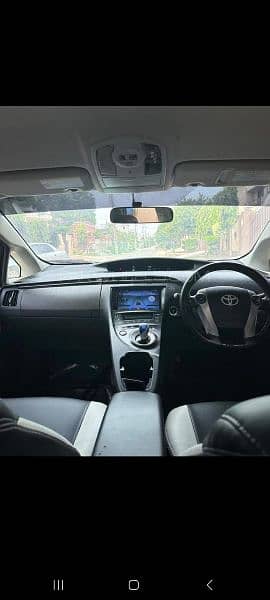 Toyota Prius 2010 import 2014 rajisterd 2014 ABS Battry ok 5