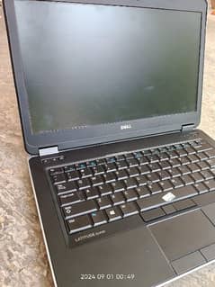 Dell i3 4th genration laptop 8GB /500 GB Hard Drive