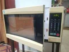 PEL 36 LITRE MICROWAVE + GRILL FOR URGENT SALE !!!