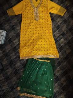 ready to wear . . 2 piece *MEHANDI &MAYO DRESS* for girls. .