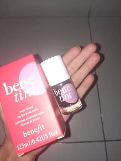 Benefit benetint 0