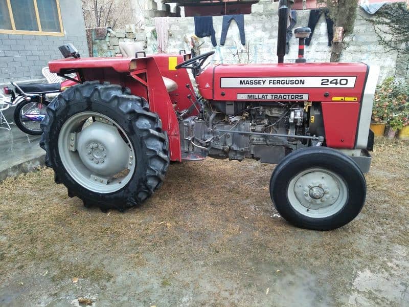 tractor MF 240 2