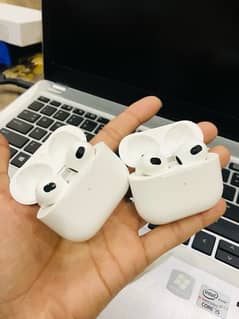 Apple Airpods 3 lush Condition 0