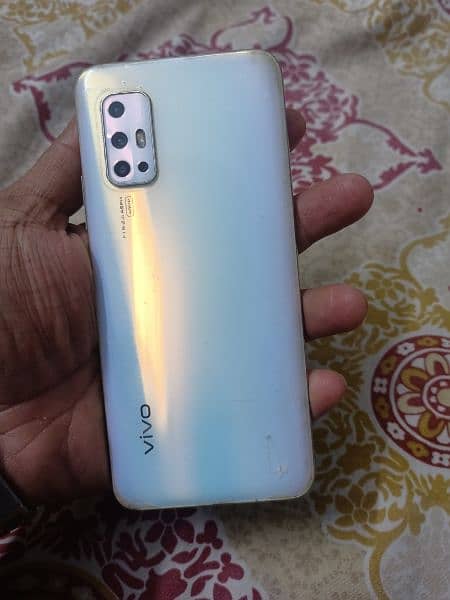 Vivo v17 5