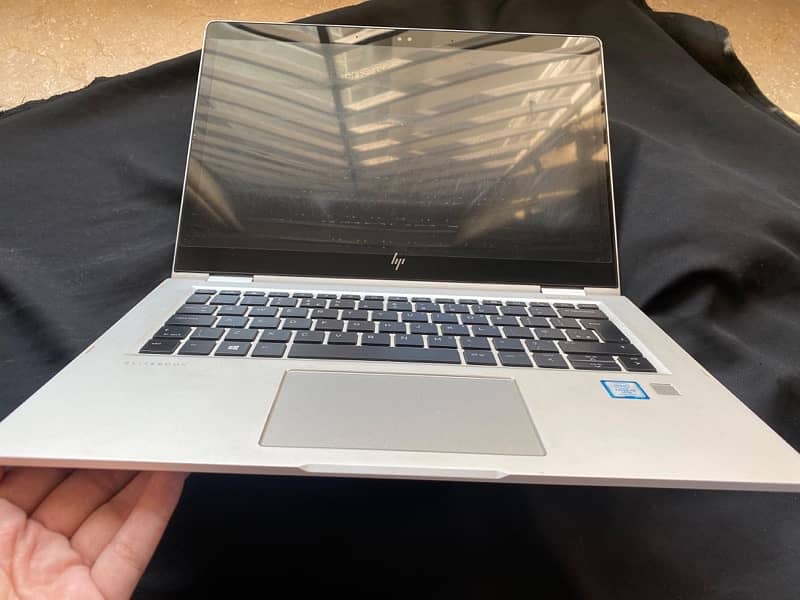 HP Elitebook 1030 G2 1