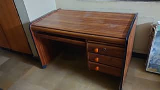 COMPUTER TABLE FOR SALE