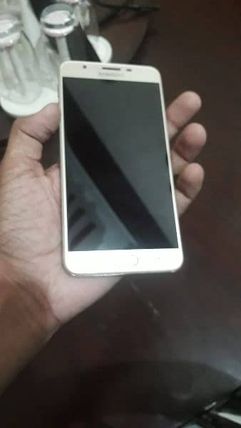 Samsung Galaxy J7 prime 0