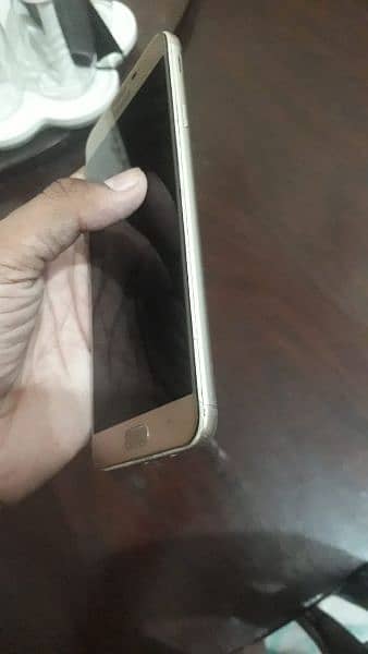 Samsung Galaxy J7 prime 2