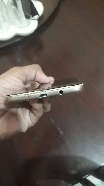 Samsung Galaxy J7 prime 3