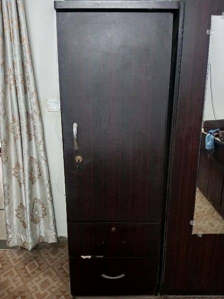 Single Door Wooden Wardrobe 0