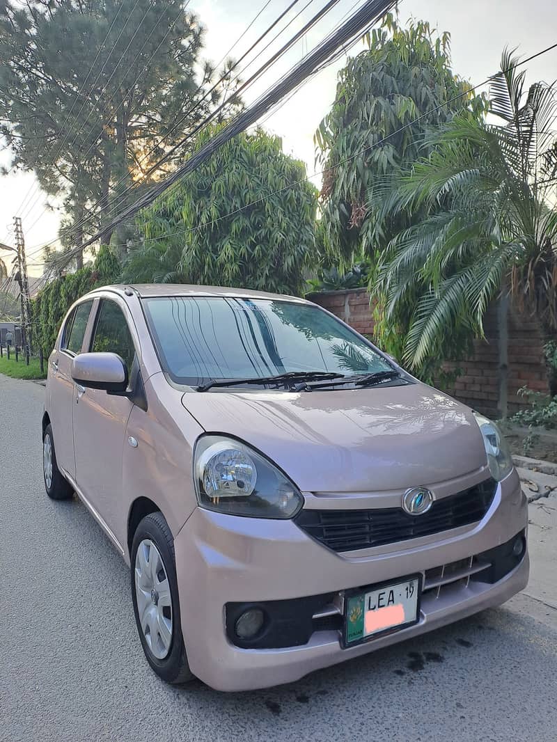 Daihatsu Mira 2015 1