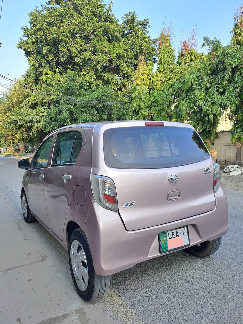 Daihatsu Mira 2015 4