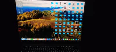 MacBook pro 2018 15.4 inches