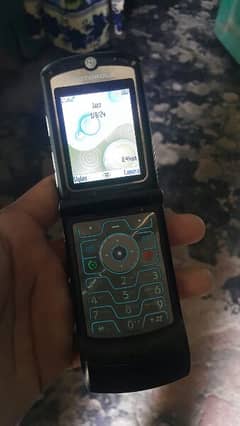 Motorola V3