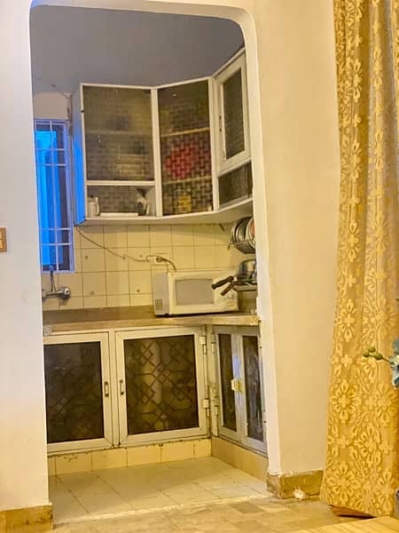 2 beds + launch flat for sale with furnitures, Pechs block 6 4