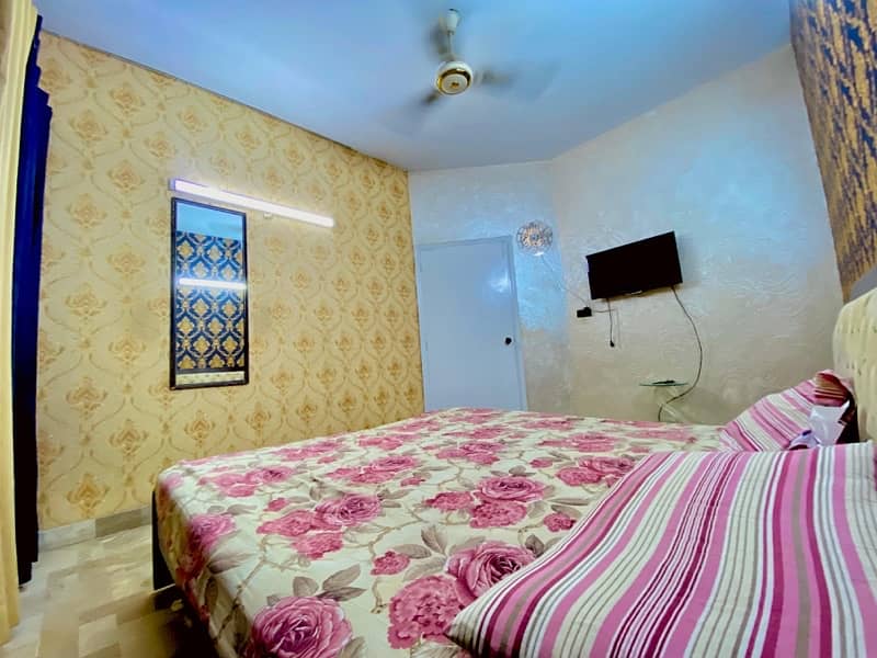 2 beds + launch flat for sale with furnitures, Pechs block 6 12