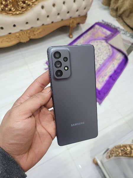 Samsung a 73 6