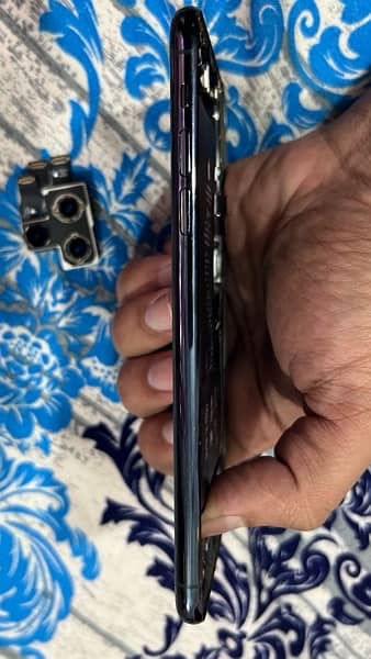 Iphone 11 Pro Max housing and Parts 3