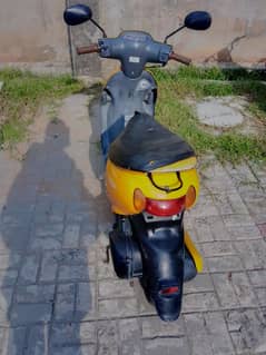 Scooty 50cc efi petrol