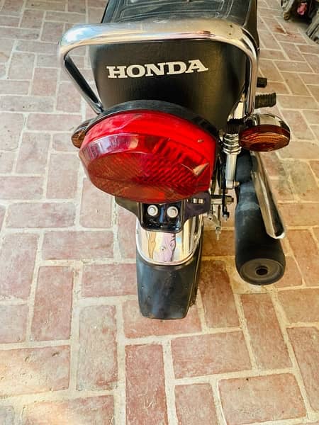 Honda CG-125 2023 Self Start 6