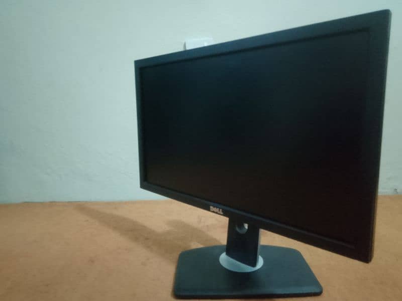 Dell LED Monitor 22inch Display Quality Like IPS Monitor 3