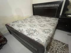 king size bed dressing table with metress