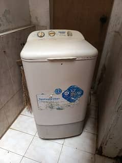 Haier 85.35 model 8 kg never repaired only 2 year used