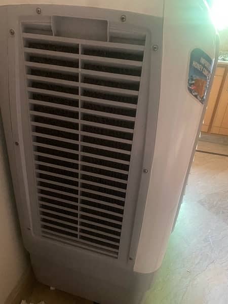 Rays air cooler minimum used for 3 month in new condition model 560T 1