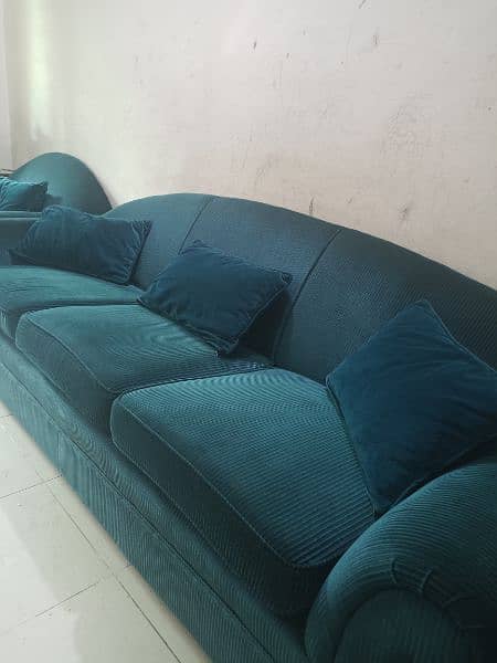 3,2,1    6 seater sofa 1