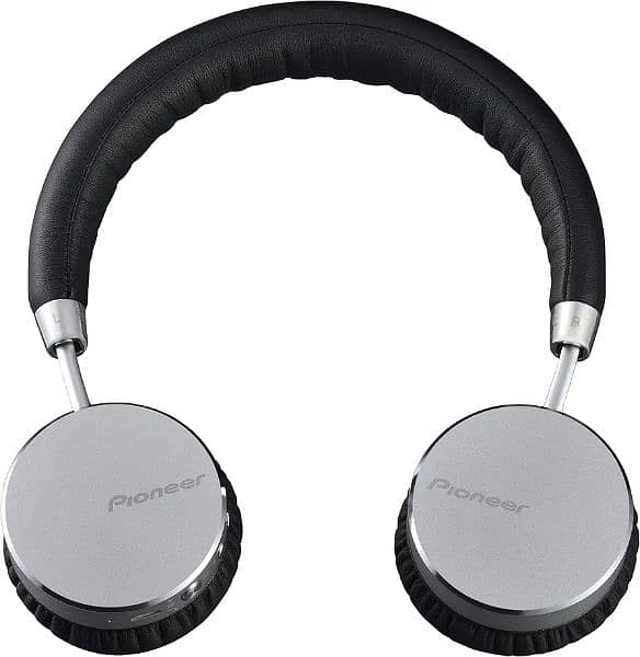 Pioneer Bluetooth Headphones se-mj561bt 1