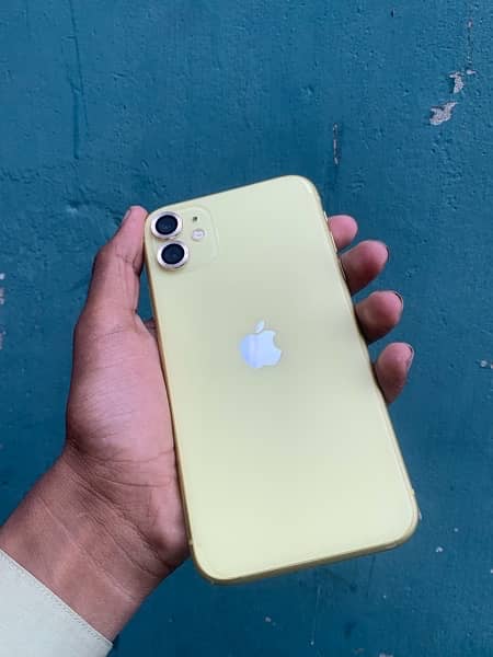 IPhone 11/128gb factory unlocked/exchange possible 2