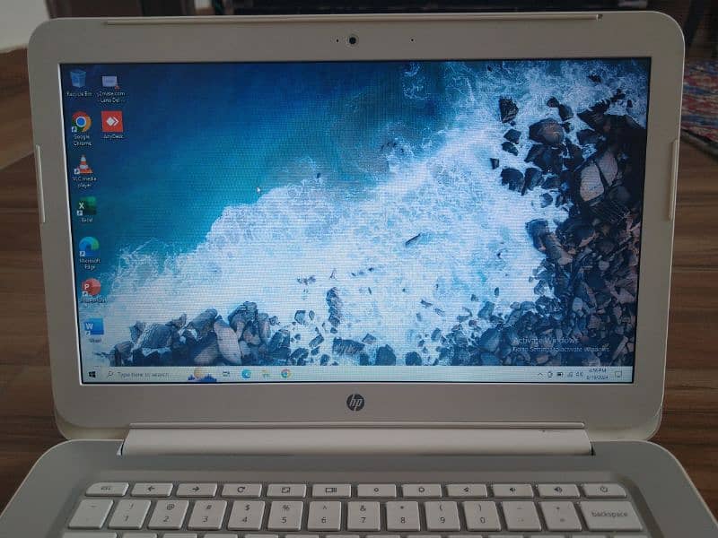 HP | 128GB SSD M2 | 4GB RAM | Windows 10  | Chromebook 1